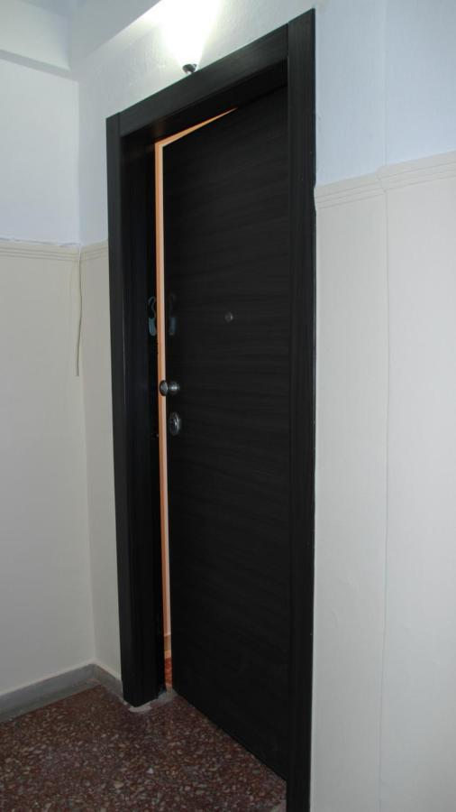 Central Stay Kavala Α Екстериор снимка